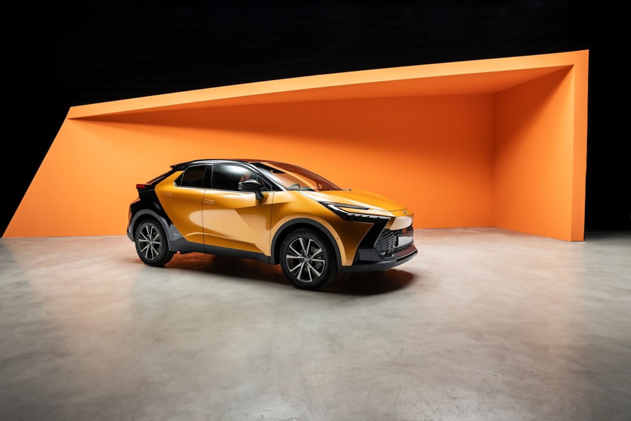 Новий Toyota C-HR